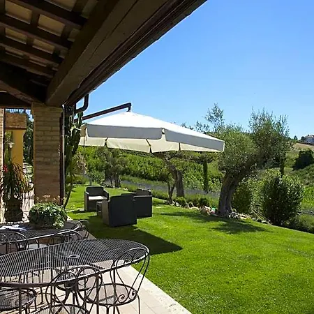 Tenuta Sol Alto 4* Монсамполо-дель-Тронто